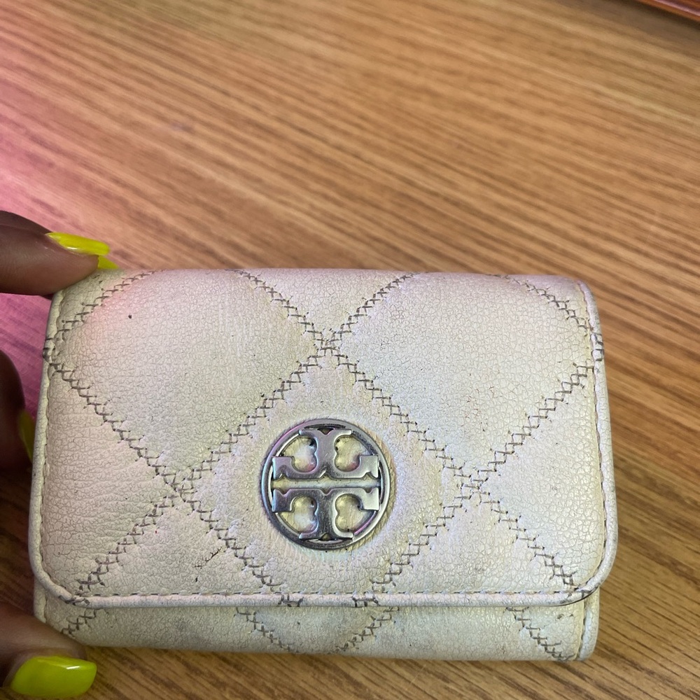 Tory Burch Cream Quilted Wallet